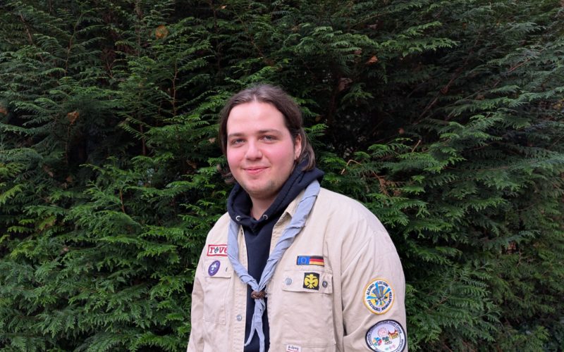 PXL_20251116_130932122 Sascha